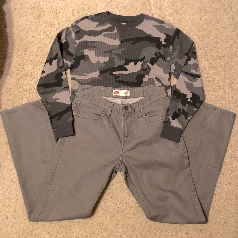 🌟Nearly New Levi’s 511 Slim Gray Jeans w/free NWT tee